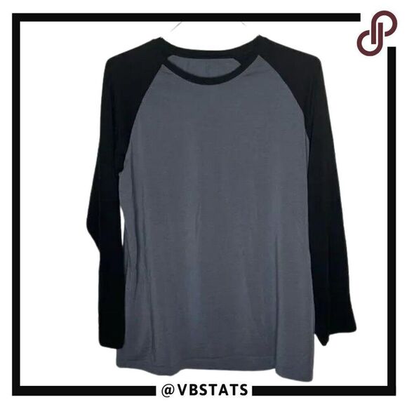 David Archy Gray with Black Sleeve Light Weight Lounge Top in Size Large - Picture 1 of 6